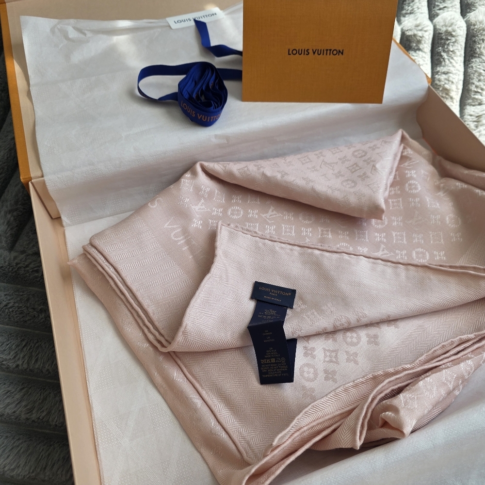 Louis Vuitton Pink Silk Wool Scarf
